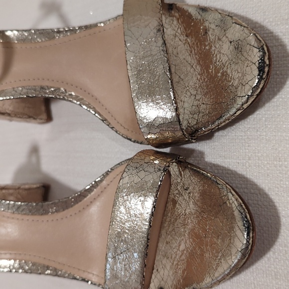 Schutz | gold Anna Lee craquele platina sandals - Picture 3 of 10